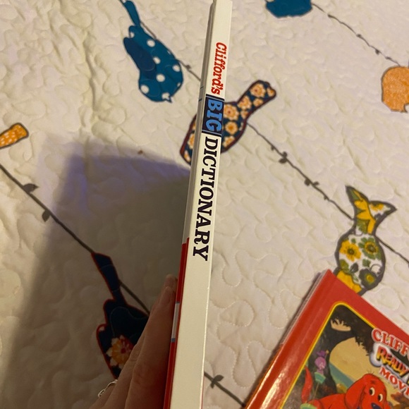 Clifford The Big Red Dog  bundle of 2 Children’s books - Picture 4 of 9